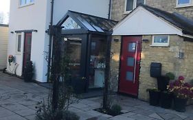 Silverstone Bed And Breakfast